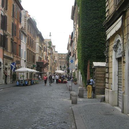 Vatican Color House Rome Exterior photo